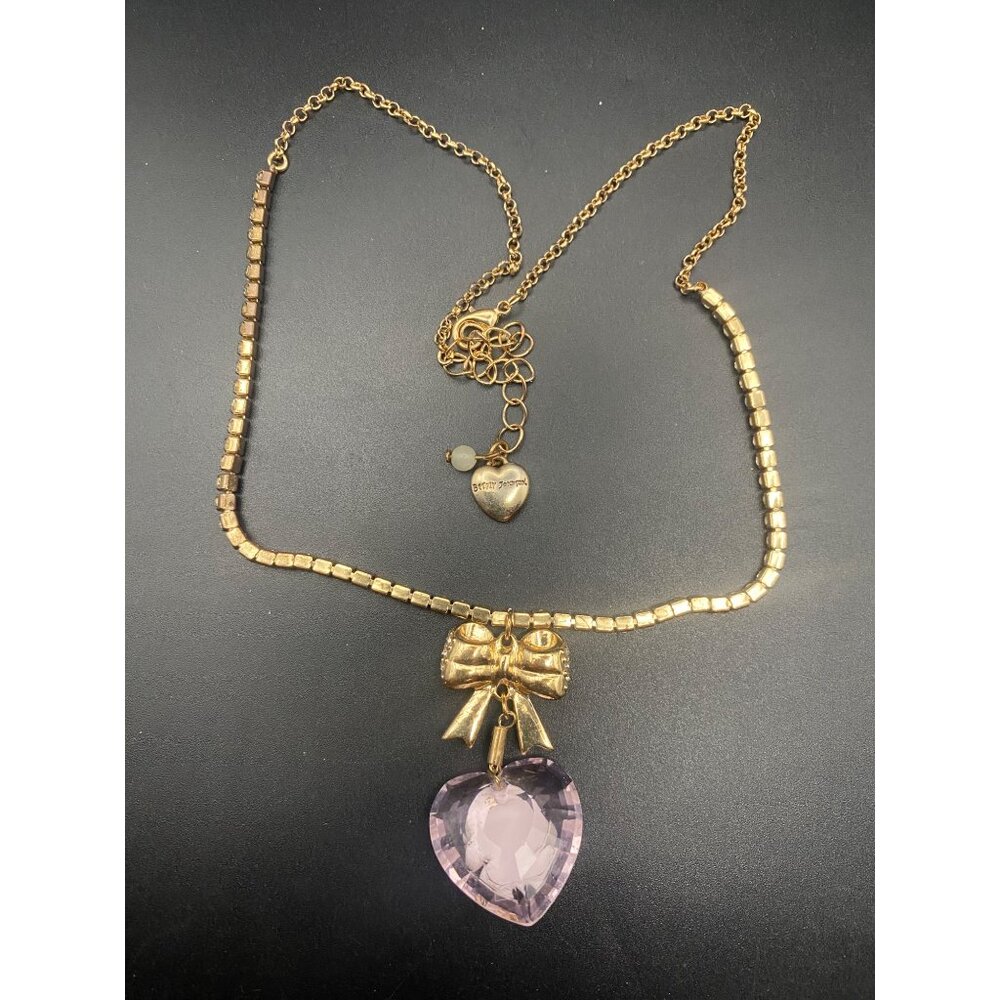 Betsey Johnson Pink Heart Rose Cameo Pendant Gold Tone Necklace Bow LOOK READ - Picture 4 of 9